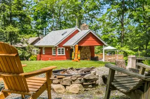 Charming 3BD Lake Cabin by Wallenpaupack - Image 2