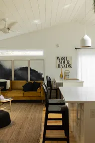 The Black Bungalow in Zionsville Village ♥ - Image 3