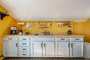 1 bdrm apt in Athens on the Hudson - Image 3