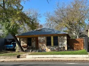 @ Historical Hyde Park! 1/1 home in Central Austin - Image 2