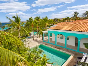 Oceanfront Villa Paradise Found private pool beach - Image 2