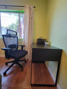 Private Entry Cabin, spa tub, FastWiFi, workspace - Image 5