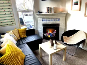 Historic University Townhouse - Image 2