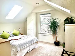 Historic University Townhouse - Image 3
