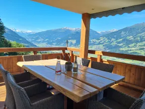 La Wurm vacation apartment with private jacuzzi - Image 3