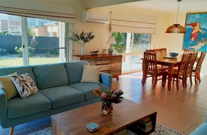 The Sandcastle Cozy 6 BR open fire, pet‑friendly, - Image 3