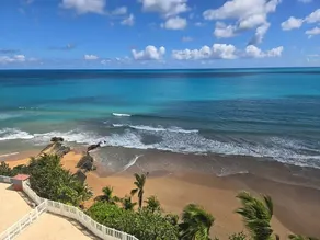 Beachfront Condo with Amaing Ocean View. walk to Beaches & Restaurants - Image 2