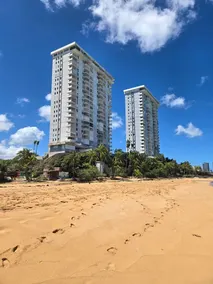 Beachfront Condo with Amaing Ocean View. walk to Beaches & Restaurants - Image 3