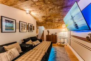 Exceptional Vaulted Suite, Spa & Home Theater - Image 2