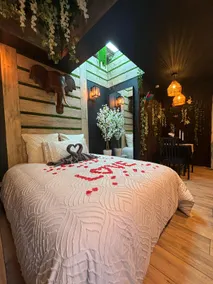 Love room Jungle Saint-Cyr-sur-Mer - Image 4