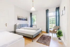 Sunny flat in Villa near castle and city center - - Image 3