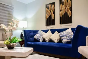 Spacious 5 bedroom house with A/C and private bathrooms - Image 5