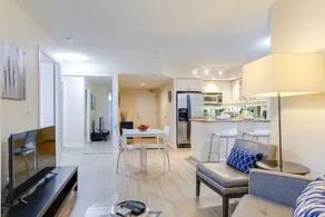Spacious 1 bedroom in amazing location! - Image 3