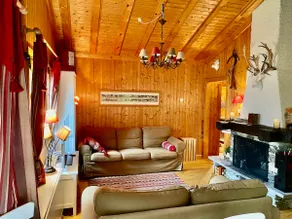 Sunny Cozy Chalet · Mountain Views · Near Trails - Image 4