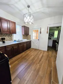 Comfy/Cozy Traditional 4BR Home - Image 5