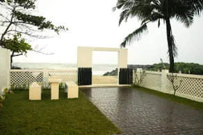 Frame - Beach facing Suite - Image 5