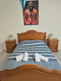 Large family home with spa & garden - Image 5