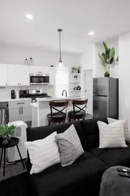 Modern Riverwest 1BR | Near Downtown & Summerfest - Image 2