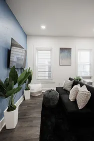 Modern Riverwest 1BR | Near Downtown & Summerfest - Image 5