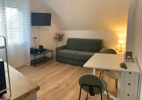 Ourmes 1 Apartment - Image 4