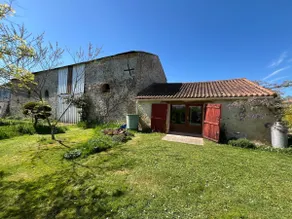 Gîte with private garden. - Image 2