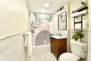Cozy 4BR/2BA| Sleeps 8 | Transit | Boston | Casino - Image 4