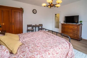 Cozy Nest with Private Parking. Close to the center - Image 2