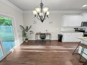 Royal Crest - Quiet, Modern, Chic - Image 5