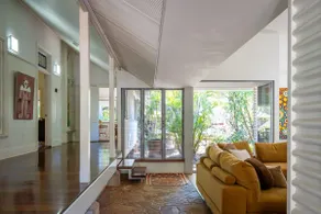 Bird Haven Lodge Tropical luxury and serenity - Image 4