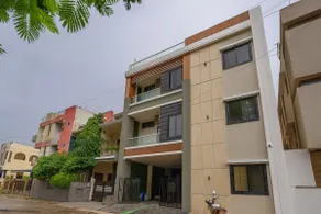 Home Escape 1BHK NOVA Near Bombay Hospital - Image 2