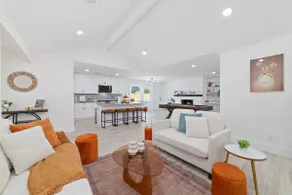 Golden Hour | 5BR/3BA • Family Maldives Pool Vibes - Image 3