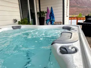 NEW! GameRm–HotTub–TheaterRm–Mtn Views–3000sf–BBQ - Image 2