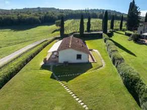 Private Cottage with Plunge Pool in Tuscan Estate - Image 4
