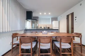 Entire villa in Maruyama, Sapporo | Sleeps 13 · Spacious and comfortable · 4 bedrooms · Parking available · Ideal for families and groups - Image 5