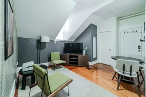 Beacon Hill Charm - Image 2