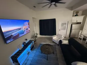 Modern 3BR Home: Pergola & Yard Oasis-Pet Friendly - Image 3