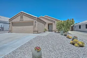 *NEW Everything*FREE Heated Pool*Luxury Oasis* - Image 2