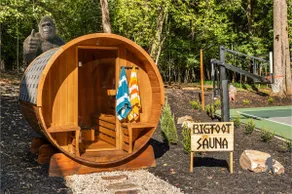 Bigfoot Cabin: Pool+Sauna+Hot Tub+Game Room+Court - Image 4