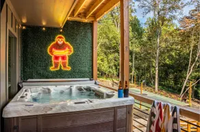 Bigfoot Cabin: Pool+Sauna+Hot Tub+Game Room+Court - Image 5