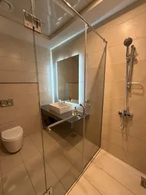 Mall of Islamabad-1BHK- F7- Faisal Mosque View - Image 4