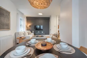 4BR Penthouse - Parking - 2 King & 2 Queen - Image 2