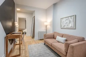 4BR Penthouse - Parking - 2 King & 2 Queen - Image 3