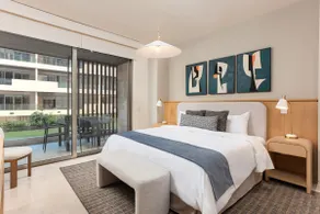 Spacious 2 bedroom apartment with terrace - Image 5