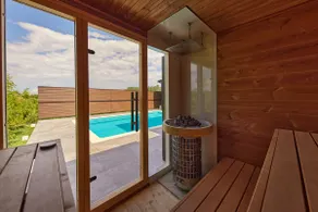 Holiday villa with private pool + sauna + jacuzzi! / Barbecue available / Up to 17 people - Image 2