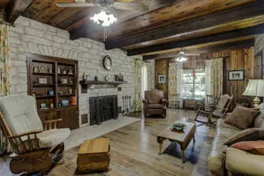 NEW! Country living on Acres I 20 Mins to Austin - Image 2