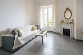 Beautiful apartment with terrace near Munich station - Image 2