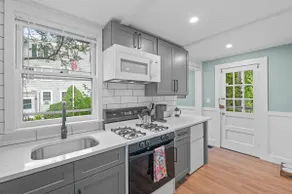 1803 Salem 1BR | Walk to Haunted Happenings - Image 4