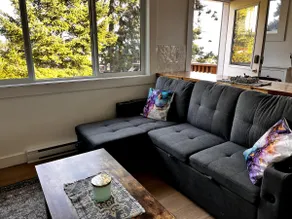 LunaSea Suites in Qualicum Bay - Image 2