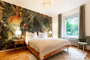 Jungle Suite · 4-Room & Terrace | Zürich HB - Image 4