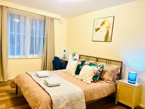 Cosy and Conveniently located 2BR Apt in Hawthorn - Image 2